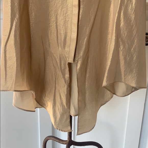 NWT Chico’s Gold Top - Picture 6 of 10